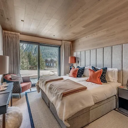 Luxury Chalet With Pool بيت للعطل *